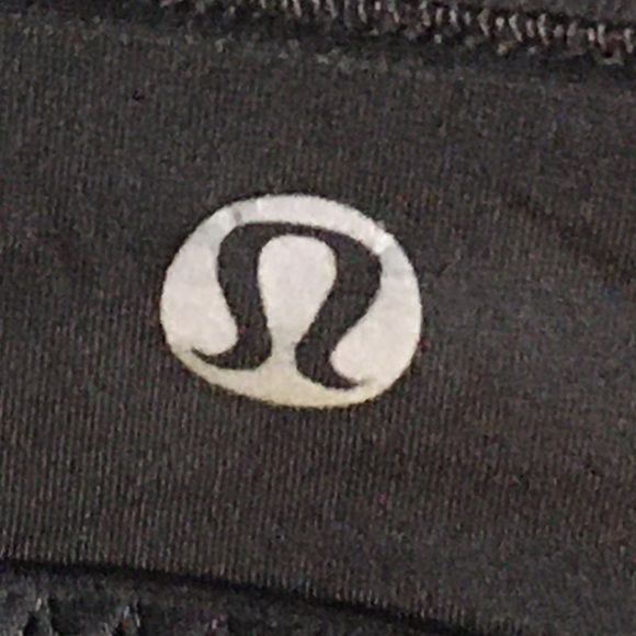 🍋Lululemon size 10 athletic tank built in bra - Picture 5 of 9